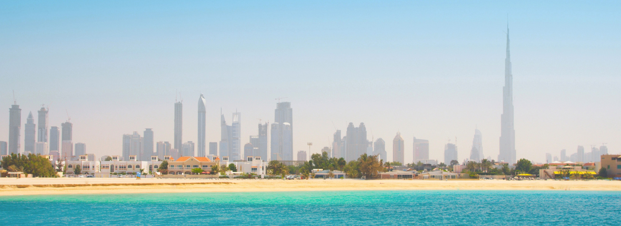 Come fare per trasferirsi e vivere a Dubai